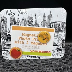 Your Zone "New York City" 7.5" x 6" Magnetic Photo Frame with 2 Magnets